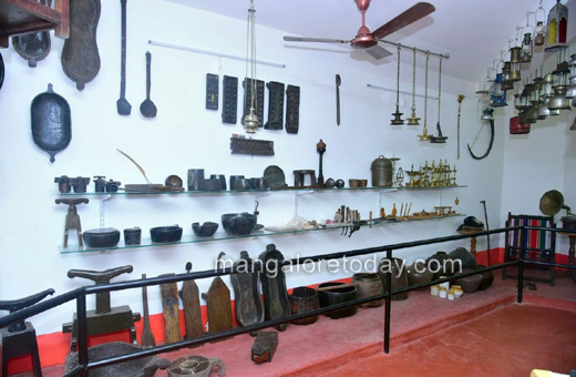 Mohammad Yaseer antique collections